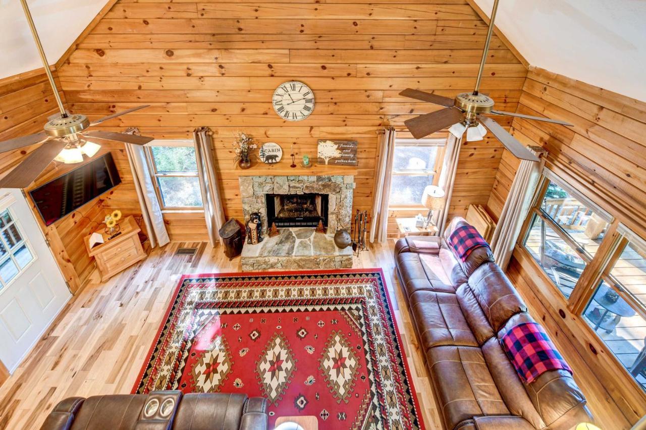 Waynesville Cabin With Covered Deck And Fire Pit! Lake Junaluska Exterior foto