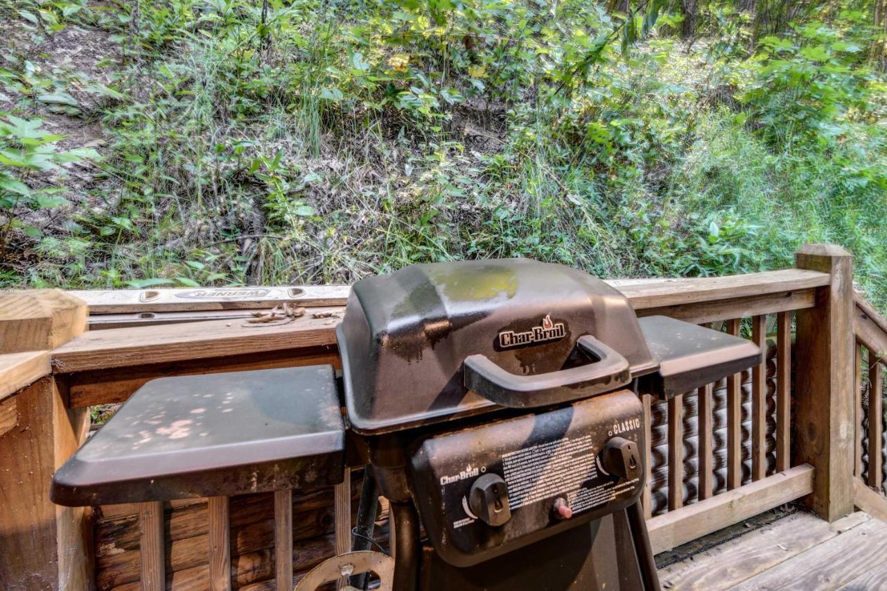 Waynesville Cabin With Covered Deck And Fire Pit! Lake Junaluska Exterior foto
